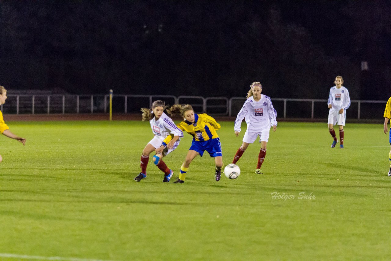 Bild 205 - B-Juniorinnen SV Henstedt-Ulzburg - Holstein Kiel : Ergebnis: 0:12